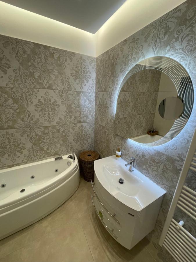 Agora Luxury Apartment 1 Loutráki Eksteriør billede